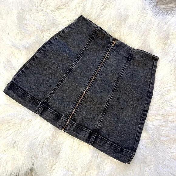 BDG Stone Washed Black Zip Up Jean Skirt - Picture 1 of 3